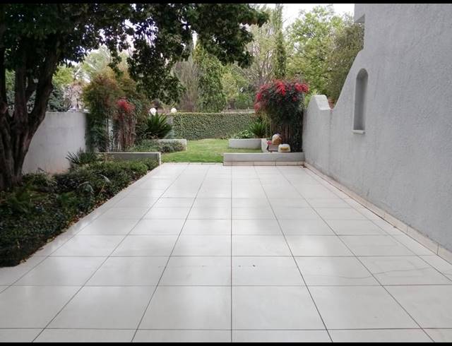 4 BEDROOM TOWNHOUSE FOR SALE IN THREE RIVERS